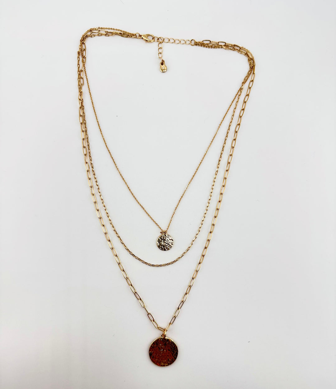 Layered necklace with hammered pendent